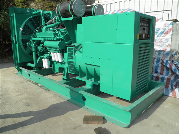 牡丹出租发电机 发电机组厂家：柴油发电机组的控制屏的作用是什么？